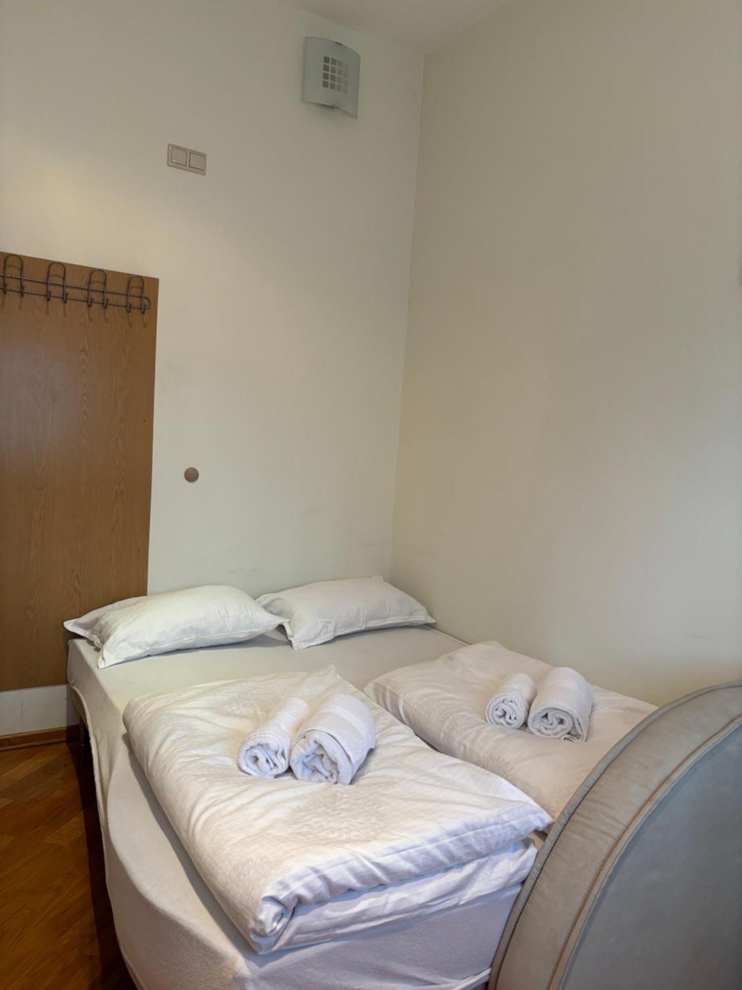 Centar 1 Apartman Károlyváros Kültér fotó